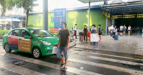 Chấm dứt hợp đồng hãng xe để xảy ra chặt chém, làm giá ở sân bay Tân Sơn Nhất