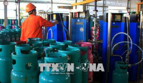 Giá gas tháng 9 tiếp tục giảm tháng thứ năm liên liếp