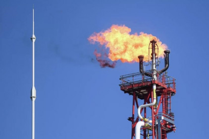 Áp giá sàn dầu Nga, G7 kéo cả các nước OPEC vào cuộc chiến năng lượng