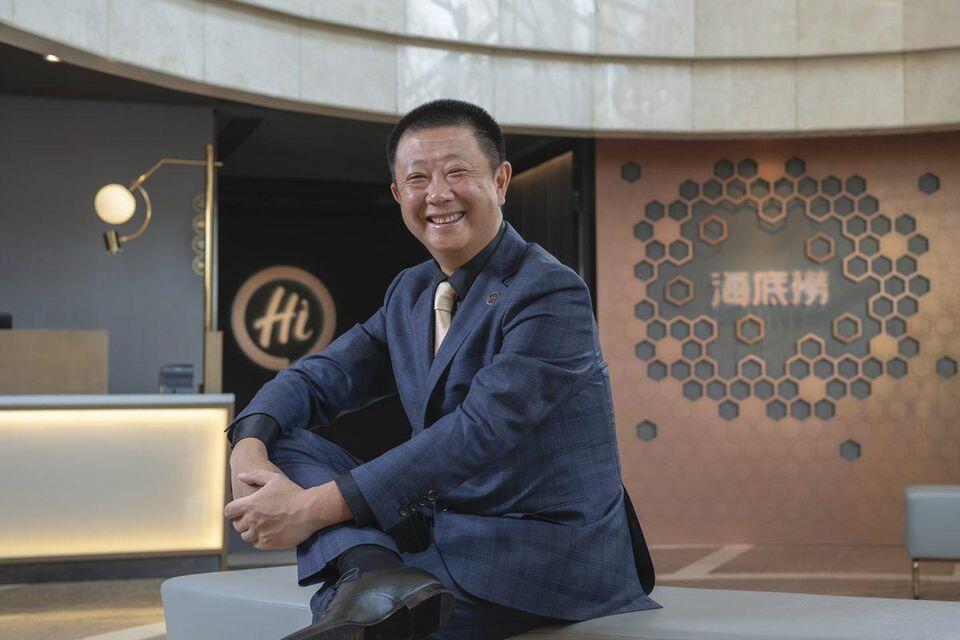 10 tỷ phú giàu nhất Singapore 2022: Tài sản của ông chủ Haidilao giảm hơn một nửa