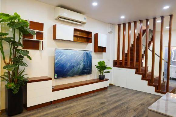 Ngắm căn nhà gần 8 tỉ đang được rao bán của vợ chồng nữ ca sĩ nổi tiếng một thời với bản hit "yêu đơn phương"