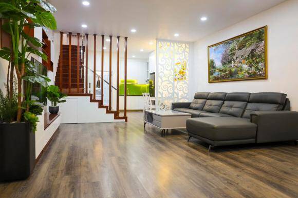 Ngắm căn nhà gần 8 tỉ đang được rao bán của vợ chồng nữ ca sĩ nổi tiếng một thời với bản hit "yêu đơn phương"