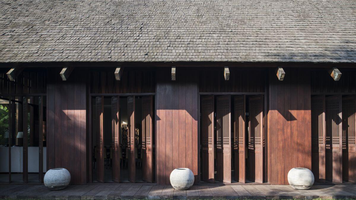 Khu biệt thự gỗ lưu giữ nét truyền thống giữa đời sống hiện đại