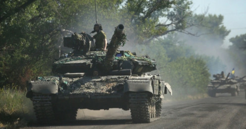 Ukraine dồn quân đến Donbass, Nga thay chỉ huy chiến dịch quân sự