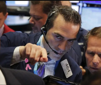 S&P 500 giảm phiên thứ 5 liên tiếp, thị trường đợi báo cáo quan trọng
