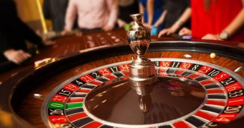 Vì sao Bộ Tài chính muốn thí điểm cho người Việt chơi casino đến năm 2024?
