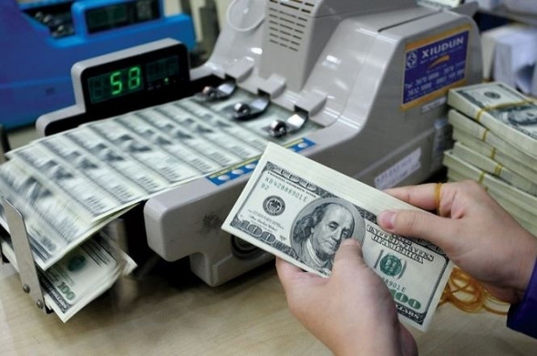 USD 'chợ đen' tăng vọt