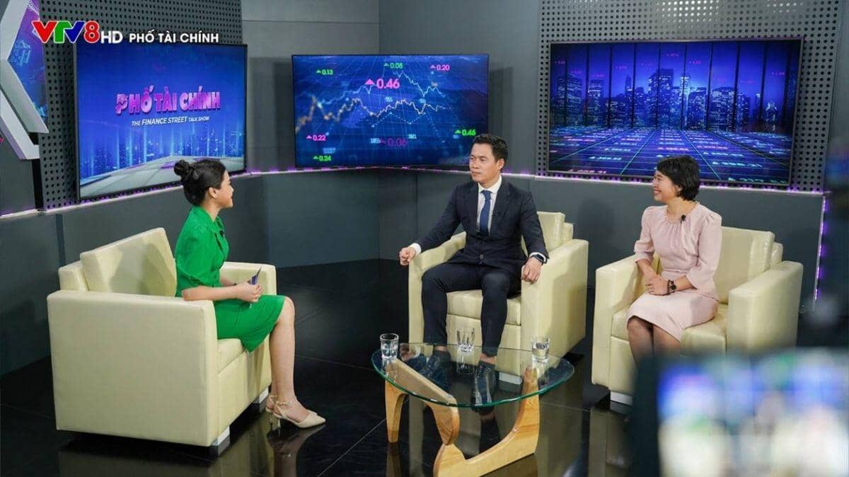 “Bóng hồng” đầu tư vào nhóm ngành nào?