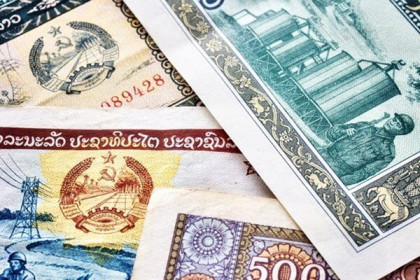 Đơn vị đổi tiền đại diện các NHTM ở Lào bị cấm bán ngoại tệ