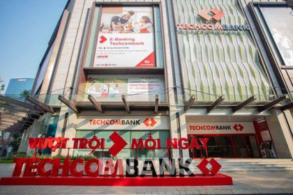 Techcombank báo lãi gần 21.000 tỷ đồng