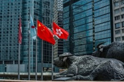 Chứng khoán Hồng Kông tụt 4%
