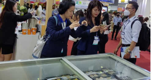 Cá tra mang về 2 tỉ USD