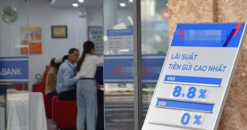 Ứng phó khi lãi suất, tỉ giá tăng