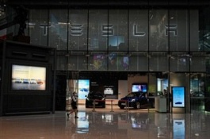 Tesla đóng cửa showroom đầu tiên ở Bắc Kinh