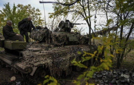 Ukraine tập trung số lượng lớn xe tăng ở Kherson