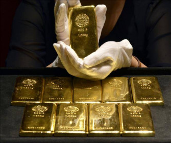 Giá vàng châu Á hướng tới tuần tăng cao nhất trong hơn hai năm