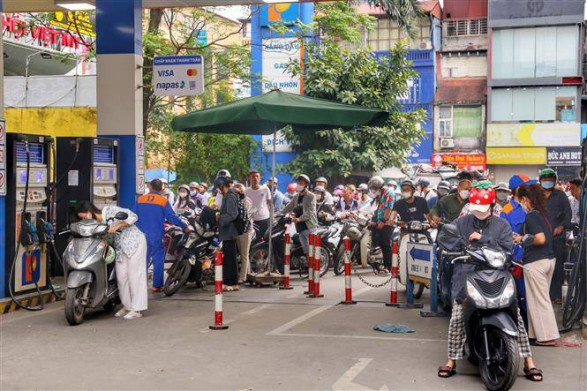 Thủ tướng chỉ đạo tuyệt đối không để thiếu hụt, đứt gãy nguồn cung xăng dầu