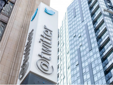 Công ty quảng cáo lớn nhất thế giới đánh giá Twitter quá rủi ro