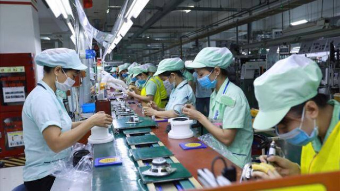 Lao động mất việc phải nghỉ Tết sớm, giải pháp nào hỗ trợ?