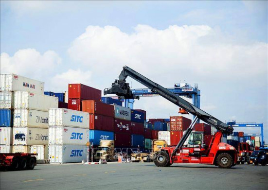 11 tháng, xuất siêu của cả nước ước đạt 10,6 tỷ USD