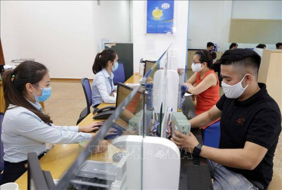 Đề xuất điều chỉnh quy định đầu tư nước ngoài mua cổ phần của tổ chức tín dụng