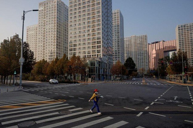 Bắc Kinh, Thâm Quyến nới lỏng quy định phòng COVID-19