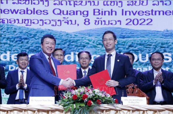 Doanh nghiệp Việt Nam nghiên cứu, khảo sát phát triển nhà máy điện gió tại Lào