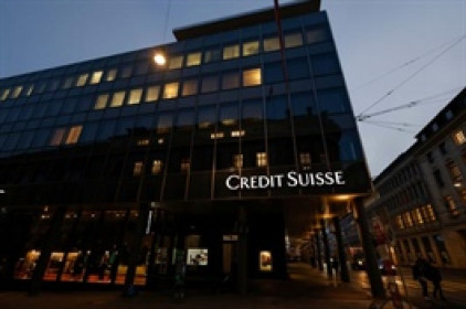 Credit Suisse huy động thành công 4.3 tỷ USD