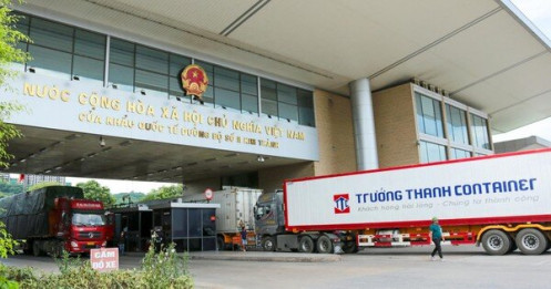 Sắp mở hoàn toàn cửa khẩu biên giới Việt - Trung tại Lào Cai