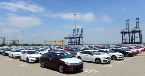 Một tháng nhập khẩu gần 23.000 ô tô vào Việt Nam