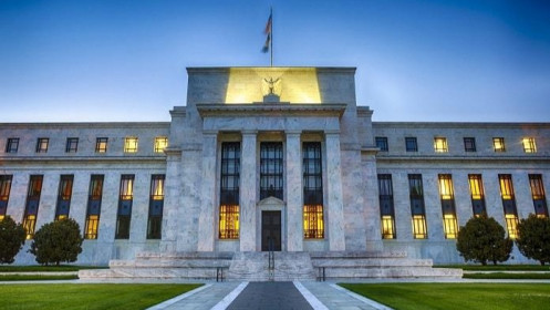 Giờ không phải lúc Fed nâng lạm phát mục tiêu lên 3%