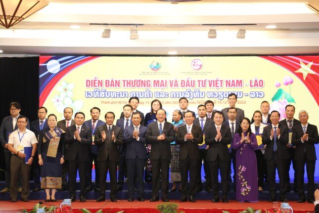 Lào 'trải thảm đỏ' đón các nhà đầu tư Việt Nam