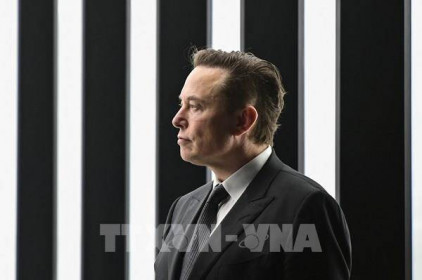 Nhà đầu tư lo ngại về Tesla vì động thái này của Elon Musk