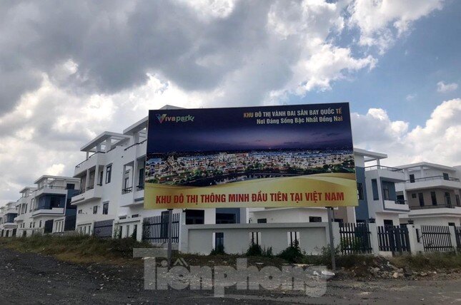 Cận cảnh dự án 'xây chui' 500 căn biệt thự ở tỉnh Đồng Nai