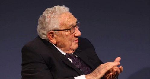 Cựu Ngoại trưởng Mỹ Kissinger cảnh báo chớ làm Nga ‘bất lực’ ở Ukraine