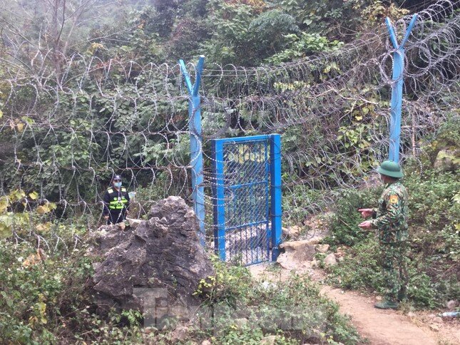 ‘Nóng’ hàng lậu vượt rào phòng tuyến biên giới Lạng Sơn