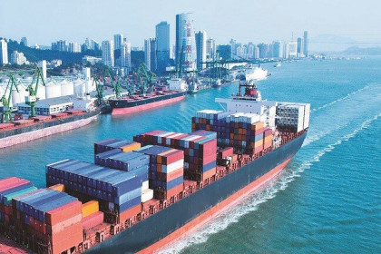Xuất nhập khẩu dự kiến cán đích 732 tỷ USD, xuất siêu năm thứ 7 liên tiếp