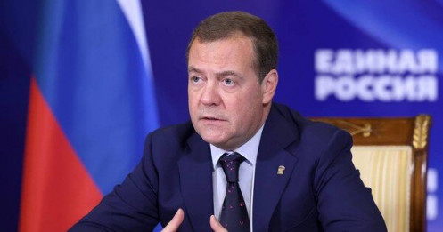 Ông Medvedev cảnh báo 'Thế chiến III và thảm họa hạt nhân'