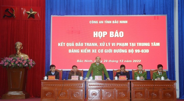 Bắt Giám đốc, Phó Giám đốc và 12 cán bộ Trung tâm đăng kiểm ở Bắc Ninh