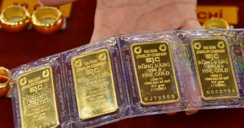 Giá vàng hôm nay 2-1: Vàng SJC vẫn cao hơn vàng nhẫn trên 12 triệu đồng/lượng