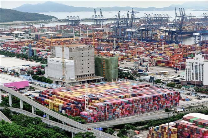 Kinh tế toàn cầu thận trọng bước vào năm 2023