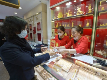 Giá vàng năm 2023 sẽ “nổi sóng” lớn