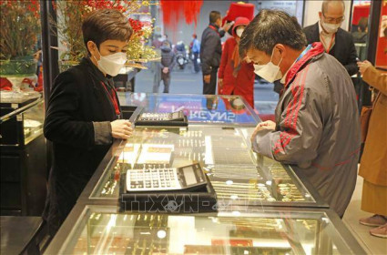 Giá vàng sáng 12/1 giao dịch quanh mốc 66,95 triệu đồng/lượng