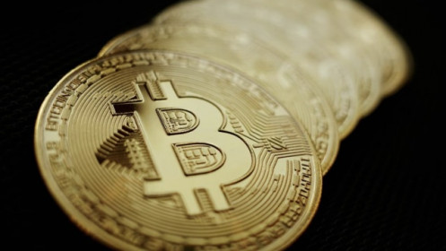 Chưa đầy 1 tháng, giá Bitcoin tăng gần 40%