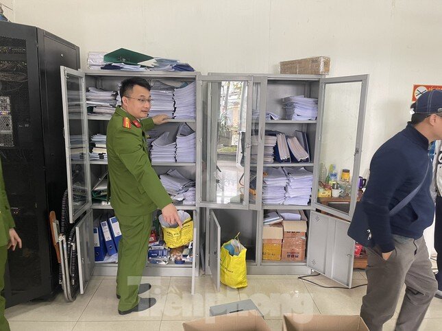 Khởi tố thêm 5 bị can tại trung tâm đăng kiểm ở Hà Nội