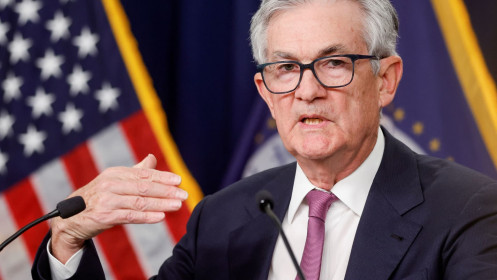 Giảm tốc nâng lãi suất, Fed vẫn giữ quan điểm 'diều hâu' về thắt chặt tiền tệ