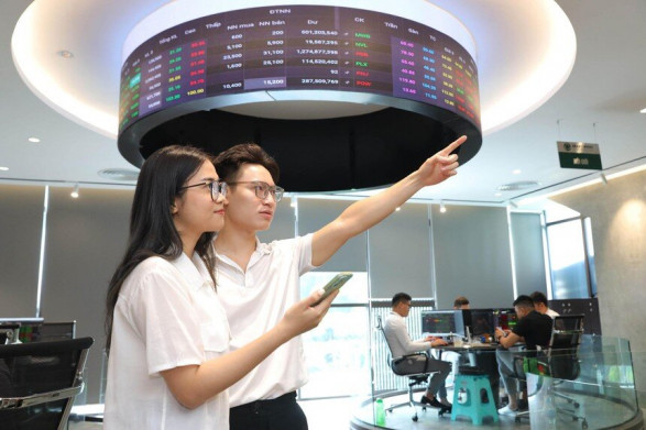Kỳ vọng hút thêm dòng tiền, VN-Index sẽ đạt 1.200 - 1.250 điểm năm 2023
