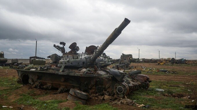 Nga có thể đã mất nửa đội xe tăng ở Ukraine