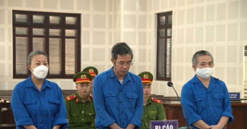 Vụ ông Đàm Quang Hưng nhận hối lộ: Tòa trả hồ sơ, yêu cầu điều tra một nữ Việt kiều