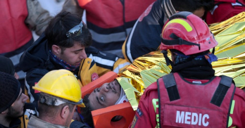 Thổ Nhĩ Kỳ phát lệnh bắt 130 chủ thầu các toà nhà vỡ vụn trong động đất
